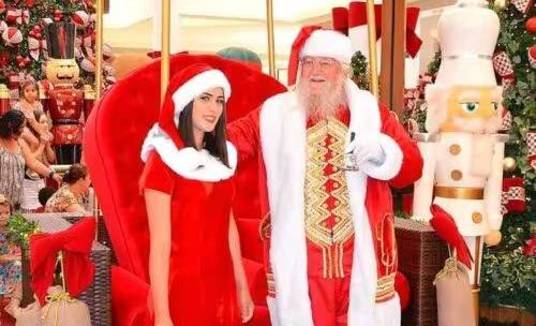 Papai Noel aprende Libras para atender as crianças surdas (Catuaí Shopping/Divulgação/Só Notícia Boa)